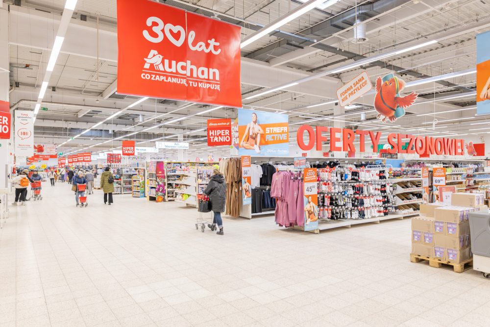 wnętrze sklepu Auchan